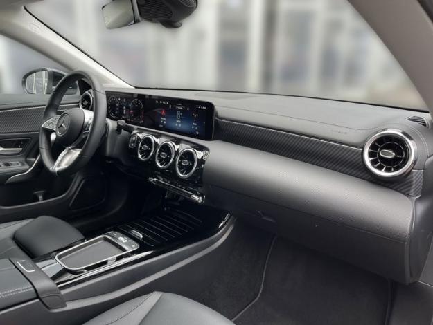 MERCEDES-BENZ CLA-Třída CLA 200 Shooting Brake (15/21)