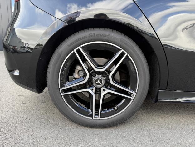 MERCEDES-BENZ Classe A 220 d AMG Line  