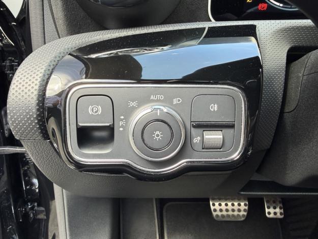 MERCEDES-BENZ Classe A 220 d AMG Line  