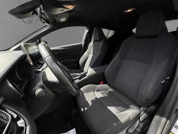 TOYOTA C-HR 1.8 HYBRIDE 122 GRAPHIC  