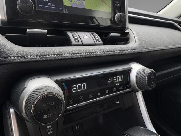 TOYOTA RAV4 218ch Dynamic 2WD  