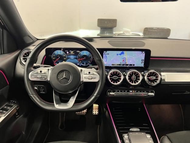 MERCEDES-BENZ GLB 180 AMG Pack Night Pano Attelage  
