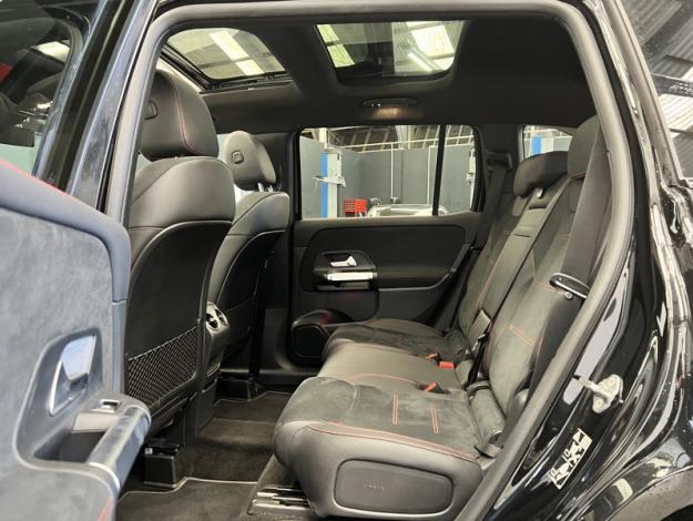 MERCEDES-BENZ GLB 180 AMG Pack Night Pano Attelage  