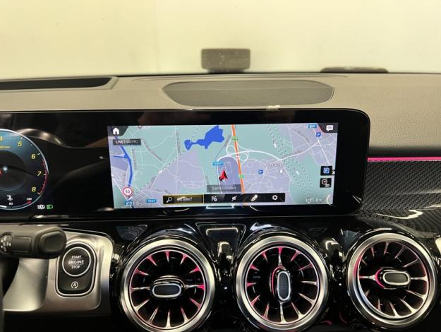 MERCEDES-BENZ GLB 180 AMG Pack Night Pano Attelage  