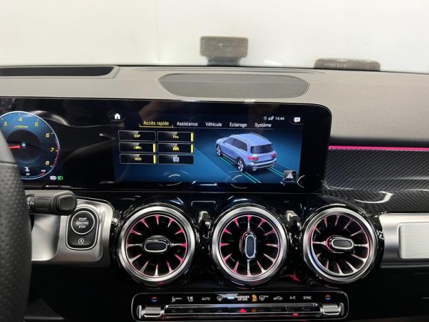 MERCEDES-BENZ GLB 180 AMG Pack Night Pano Attelage  