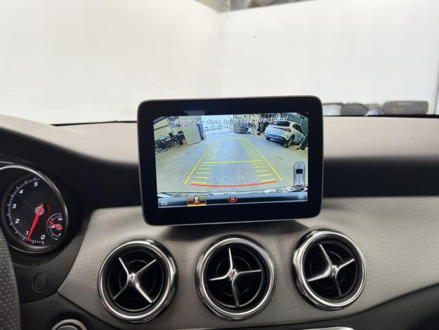 MERCEDES-BENZ GLA 180 Urban  