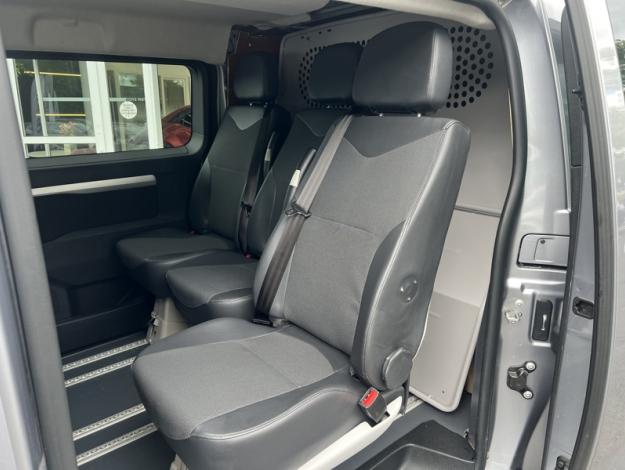 TOYOTA Proace 2.0 D MEDIUM 140 CH D-4D BUSINESS  BVA8