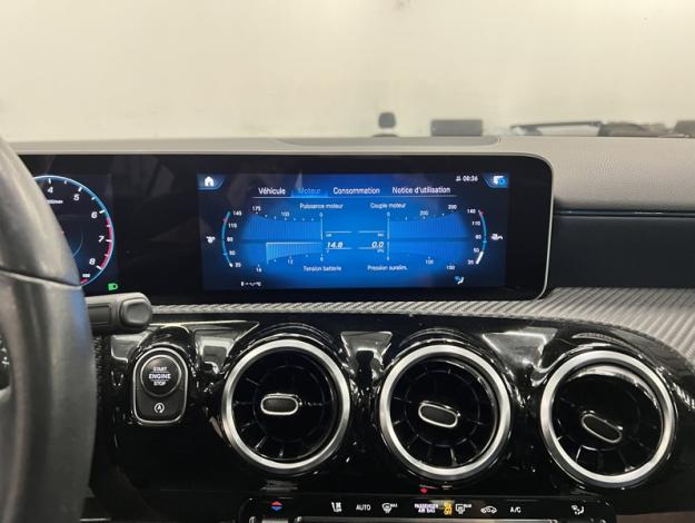MERCEDES-BENZ A 180 Toit Pano Attelage   