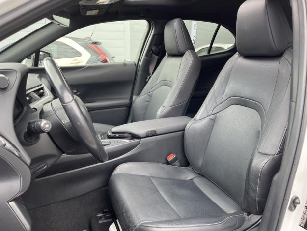 LEXUS UX 250H 2WD Luxe  