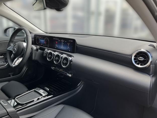 MERCEDES-BENZ A trida A 200 (15/21)