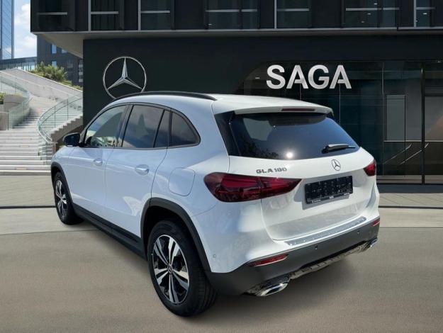 MERCEDES-BENZ GLA-Klasse GLA 180 Off-Roader