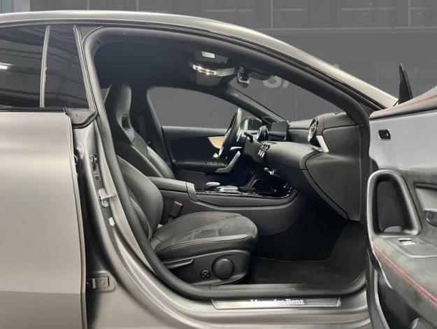 MERCEDES-BENZ CLA 180 Coupé AMG Pack Night Burmester  