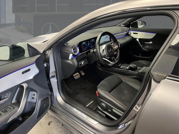 MERCEDES-BENZ CLA 180 Coupé AMG Pack Night Burmester  