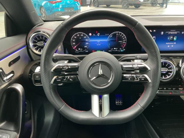 MERCEDES-BENZ CLA 250 e Coupé AMG Pack Night Pano  