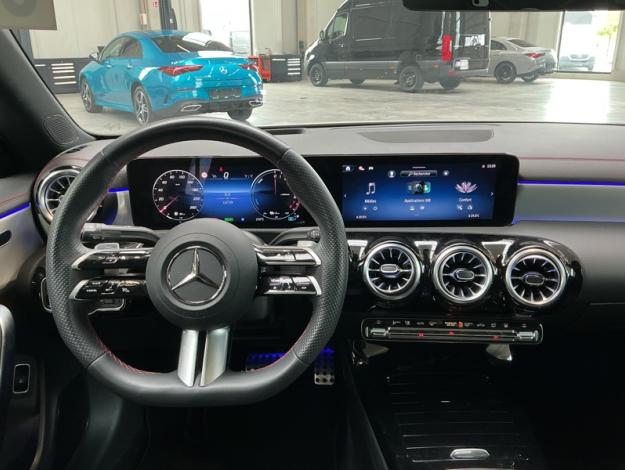 MERCEDES-BENZ CLA 250 e Coupé AMG Pack Night Pano  