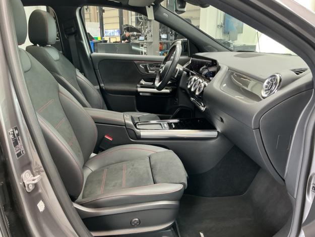 MERCEDES-BENZ GLA-Klasse GLA 180 Off-Roader