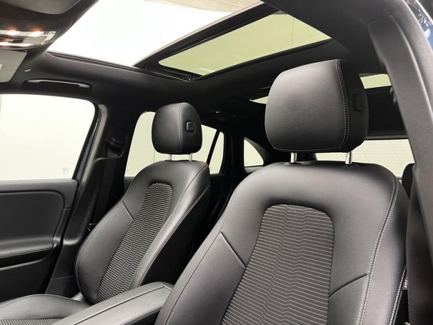 MERCEDES-BENZ GLA 200 d Progressive Line  
