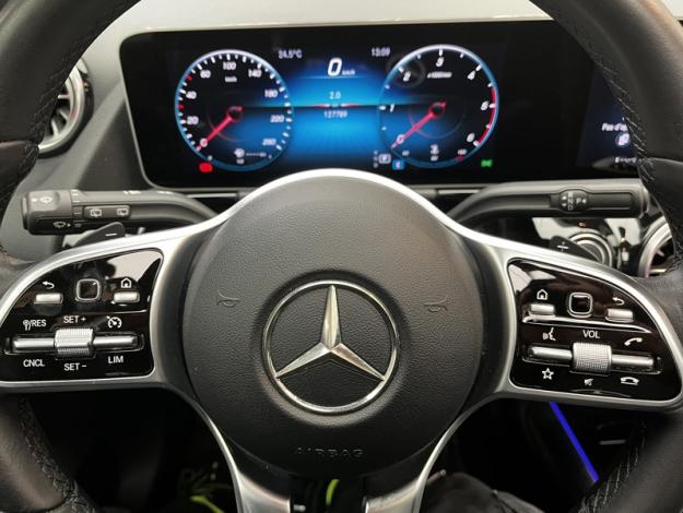 MERCEDES-BENZ GLA 200 d Progressive Line  