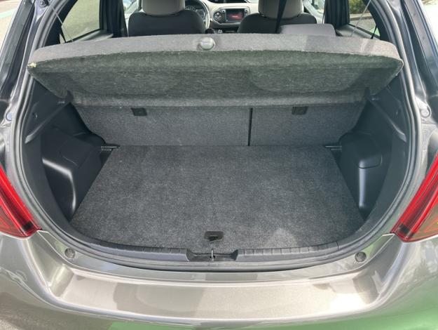 TOYOTA Yaris 100 VVT-i Collection / Pack city / TSS  