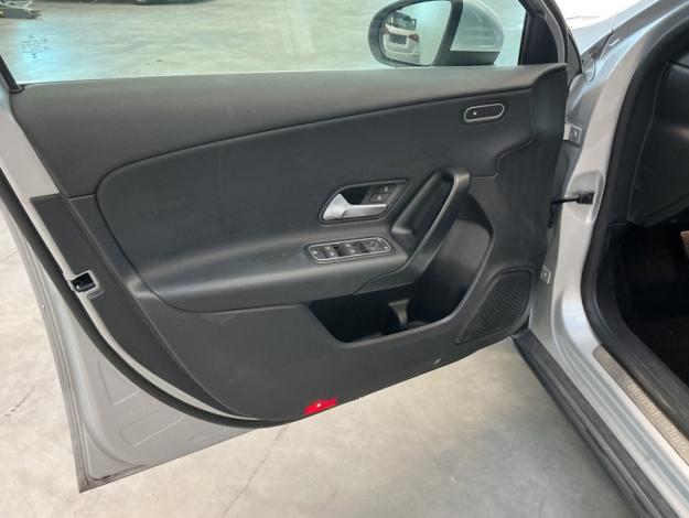 MERCEDES-BENZ A-Klasse A 180 d