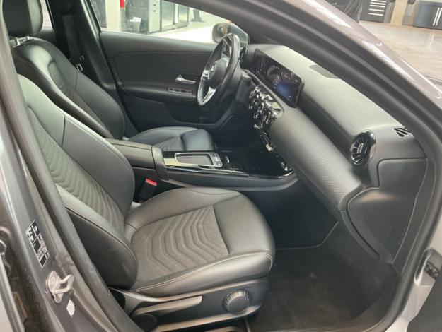 MERCEDES-BENZ A 180 d Facelift Style Edition  