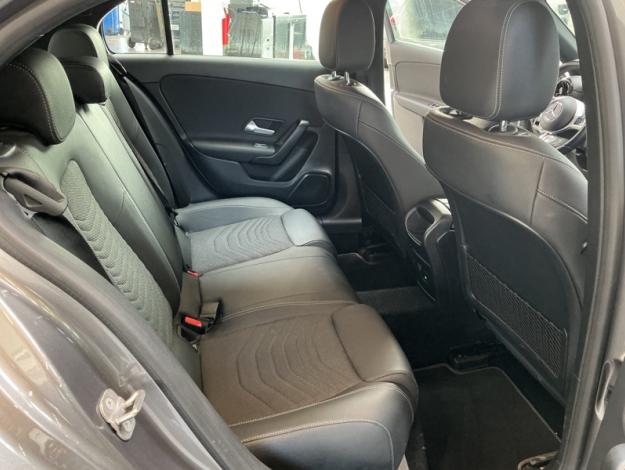 MERCEDES-BENZ A 180 d Facelift Style Edition  