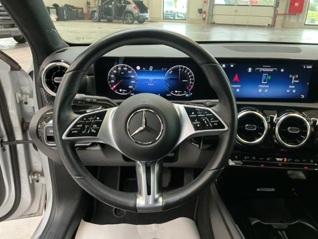MERCEDES-BENZ A 250 e Facelift Business Line  