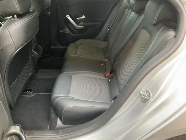 MERCEDES-BENZ A 250 e Facelift Business Line  