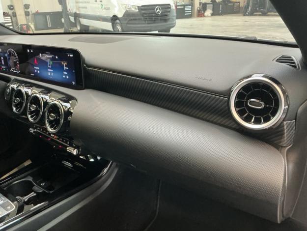 MERCEDES-BENZ A 250 e Facelift Business Line  