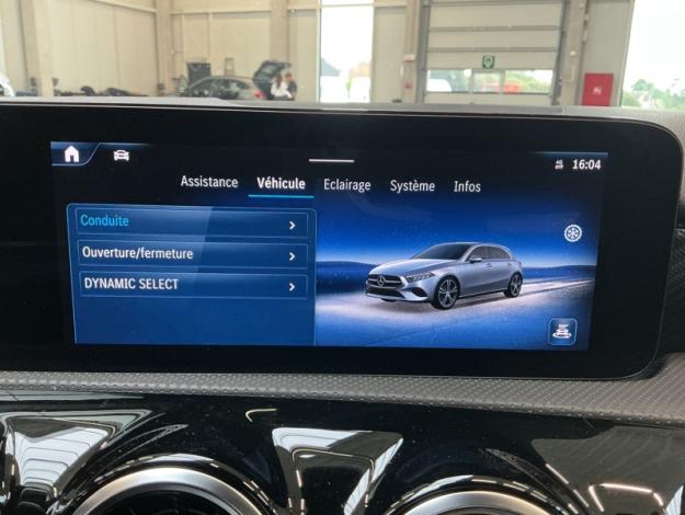 MERCEDES-BENZ A 250 e Facelift Business Line  