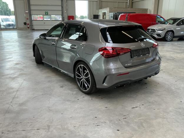 MERCEDES-BENZ A 180 AMG Edition Pack Night  