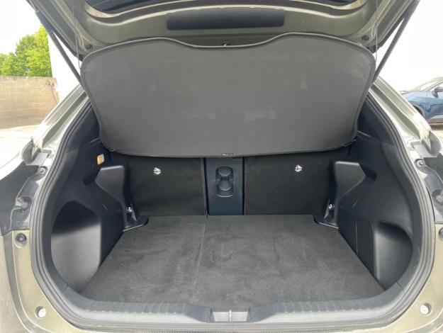 TOYOTA Yaris Cross Hybrid 2WD Design   