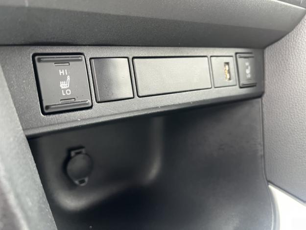 TOYOTA Yaris Cross Hybrid 2WD Design   