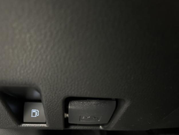 TOYOTA RAV4 2WD 218ch Collection Access  