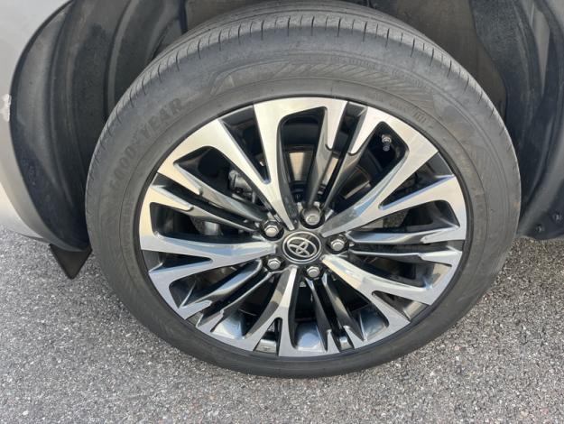 TOYOTA Yaris Cross 116H Collection Toit pano   