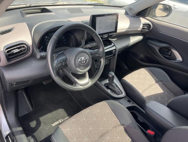 TOYOTA Yaris Cross 116H Collection Toit pano   