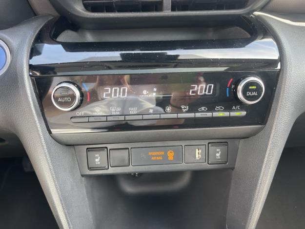 TOYOTA Yaris Cross 116H Collection Toit pano   