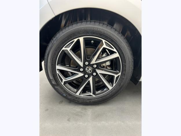 TOYOTA Yaris 116h Design  PACK CONFORT