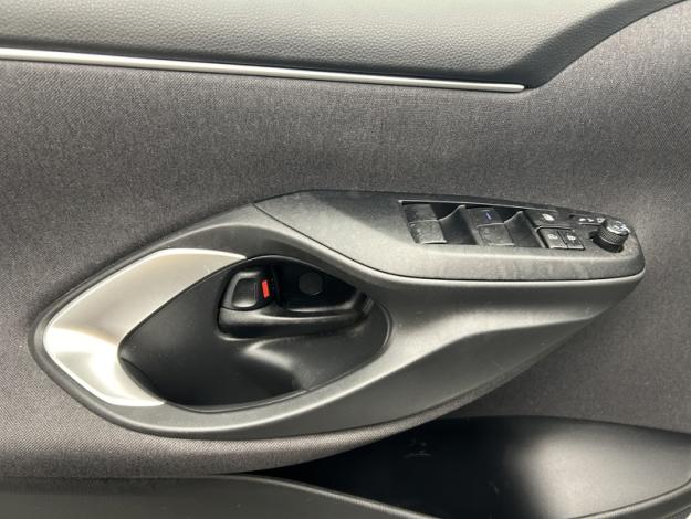 TOYOTA Yaris 116h Design  PACK CONFORT