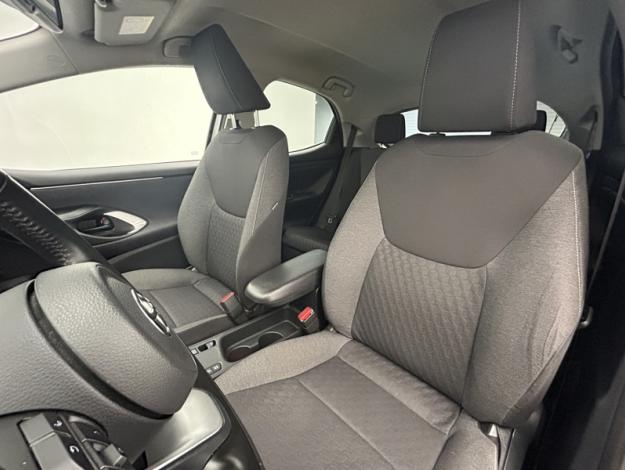 TOYOTA Yaris 116h Design  PACK CONFORT