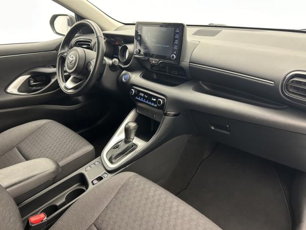 TOYOTA Yaris 116h Design  PACK CONFORT