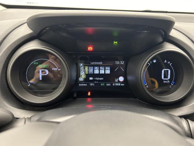 TOYOTA Yaris 116h Design  PACK CONFORT