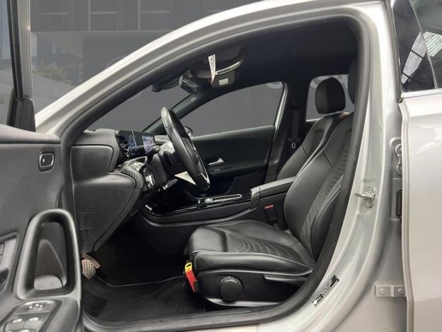 MERCEDES-BENZ A 180 d Style Edition  