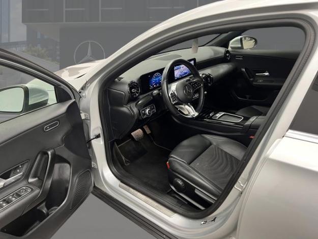 MERCEDES-BENZ A 180 d Style Edition  