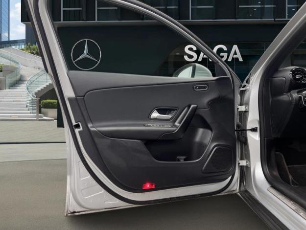 MERCEDES-BENZ A 180 d Style Edition  