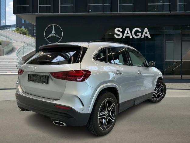 MERCEDES-BENZ GLA 180 AMG Pack Night Toit Pano  