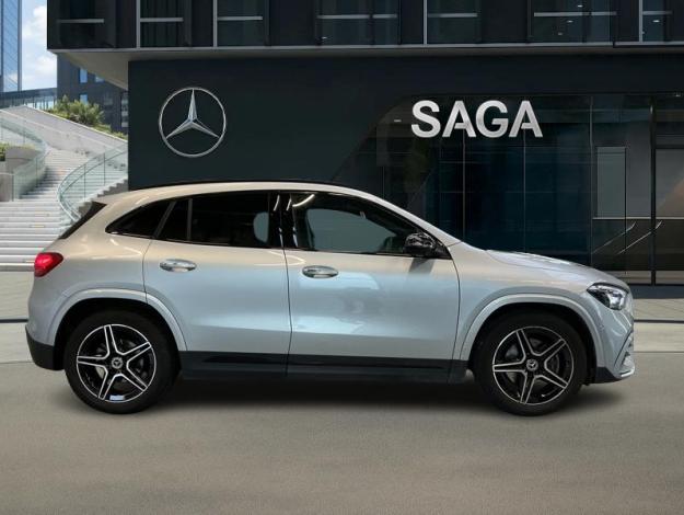 MERCEDES-BENZ GLA 180 AMG Pack Night Toit Pano  