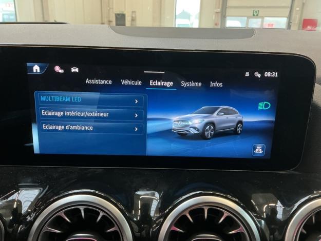 MERCEDES-BENZ GLA 180 AMG Pack Night Toit Pano  