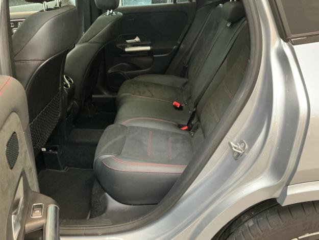 MERCEDES-BENZ GLA 180 AMG Pack Night Toit Pano  
