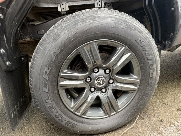 TOYOTA Hilux 2.8 D-4D X-TRA Héritage 4WD AUTO  